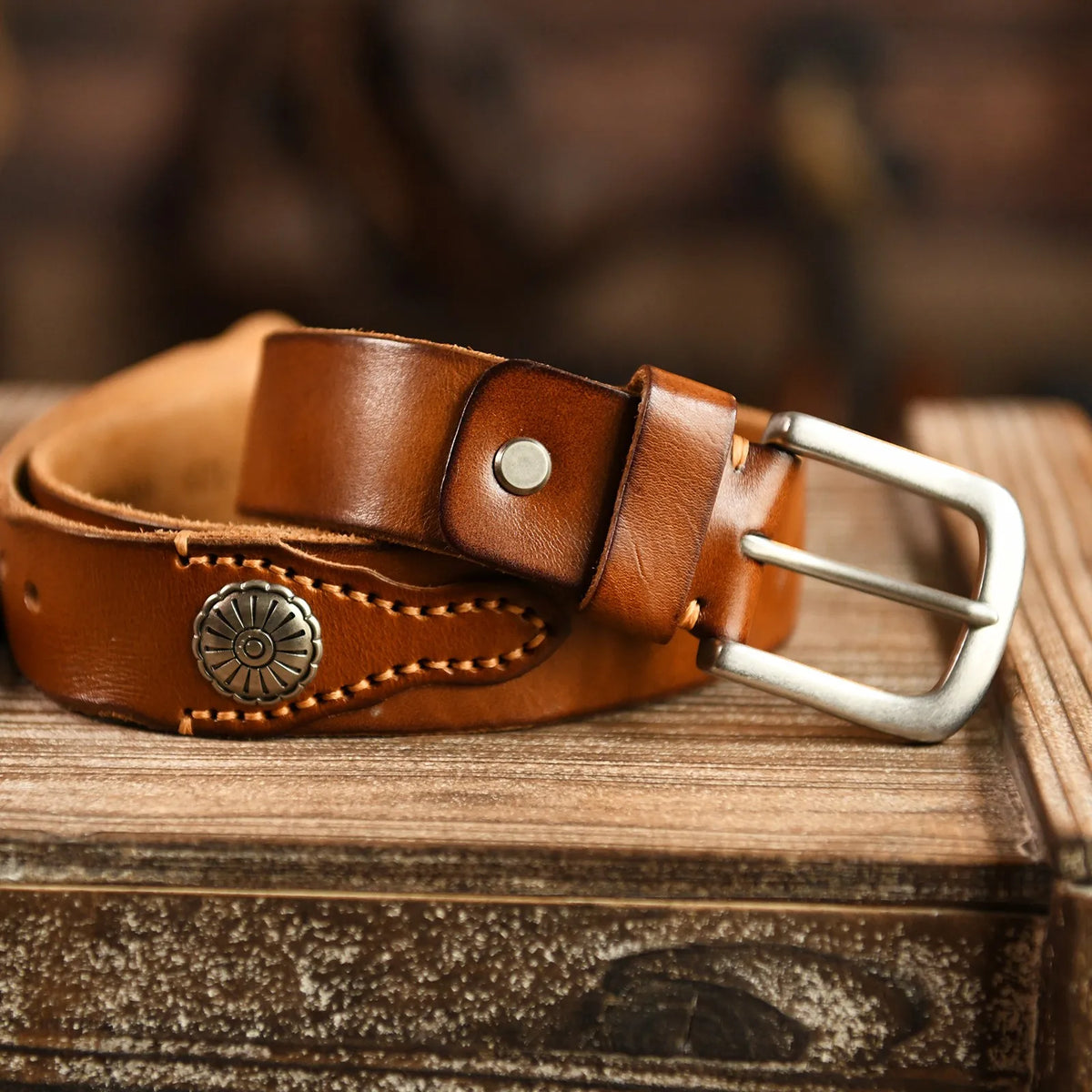 Frontier Cowhide Leather Belt — Premium Metal Buckle 2