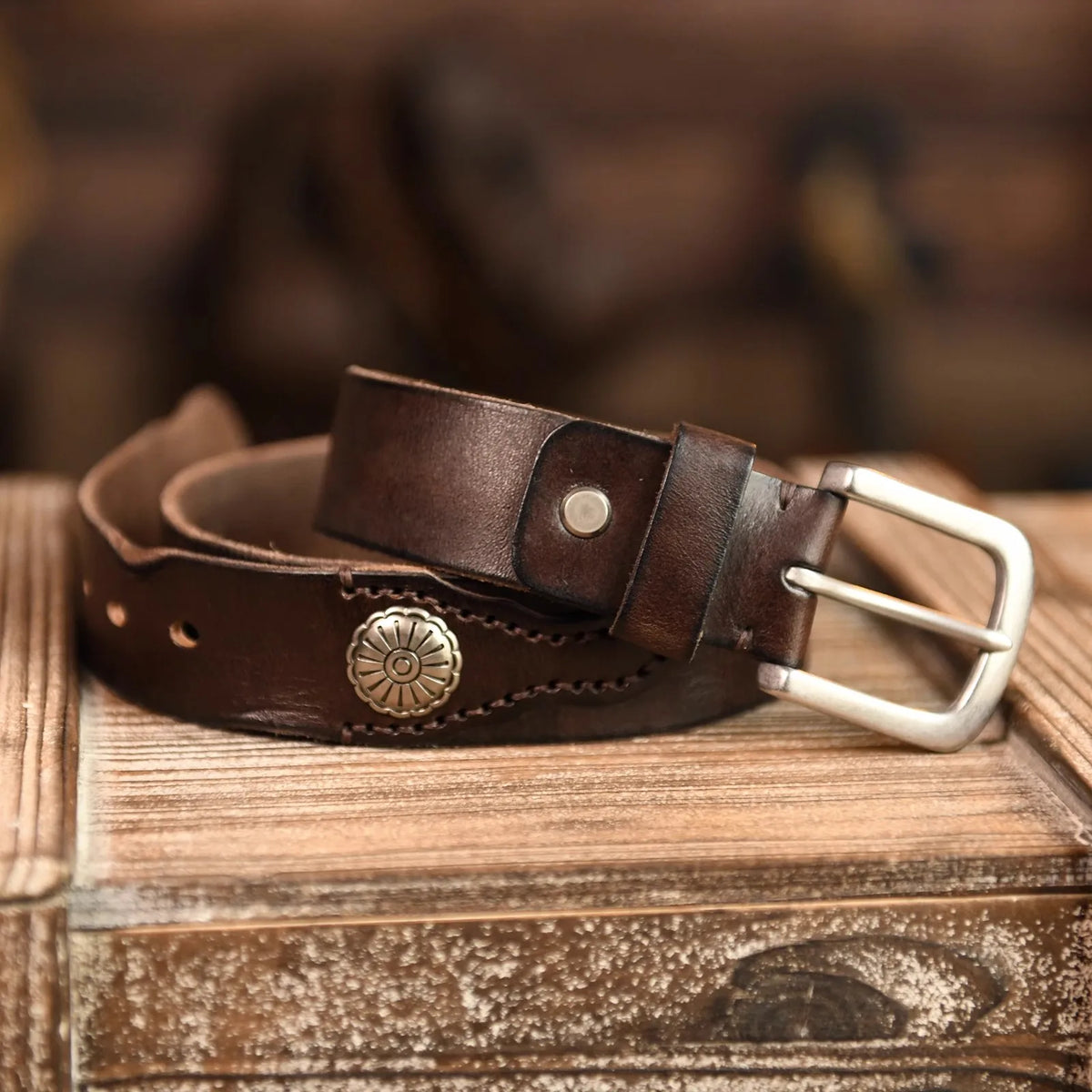 Frontier Cowhide Leather Belt — Premium Metal Buckle 3