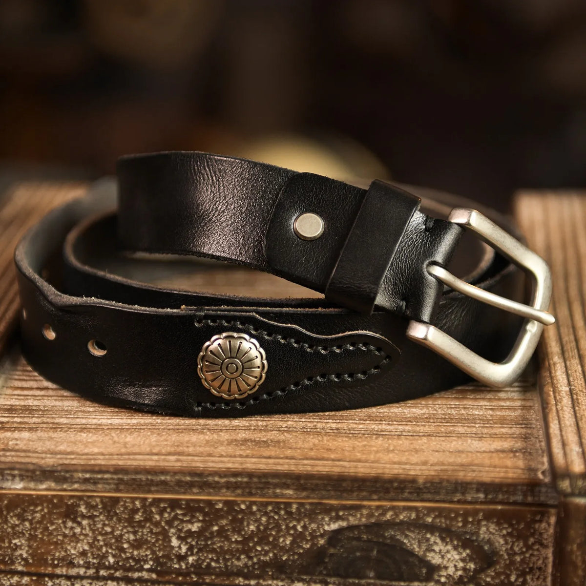 Frontier Cowhide Leather Belt — Premium Metal Buckle 4