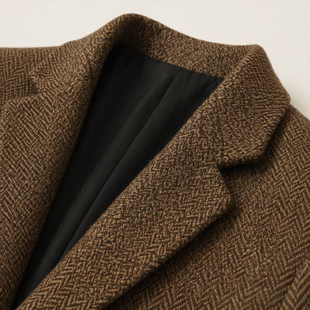 Men's Herringbone Wool-Blend Blazer — Tailored Slim Fit 4